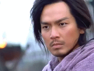 帅气又威猛的:端方的长相往往伴随着男子强烈的荷尔蒙气质,像是钟汉良