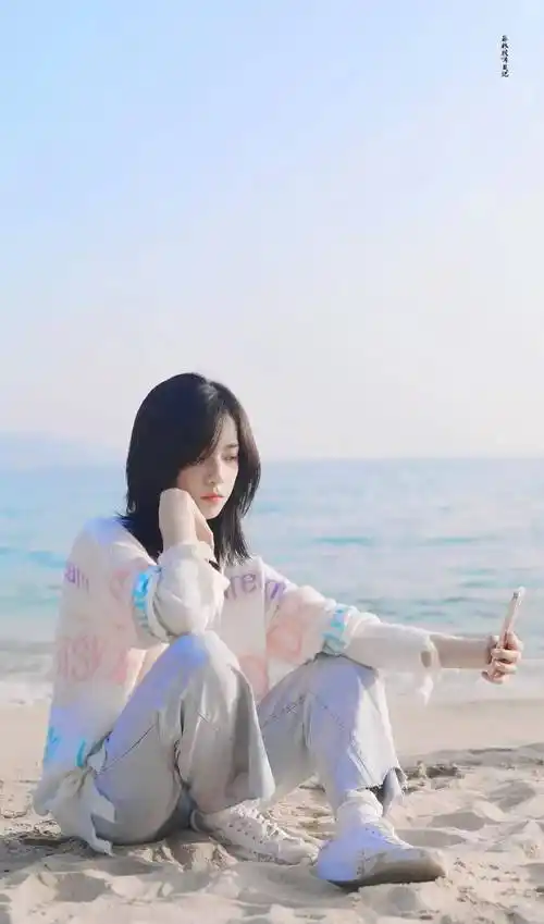 青年演员,歌手庄达菲,微笑带着酒窝的邻家小姐姐_sabrina_电视剧_个人