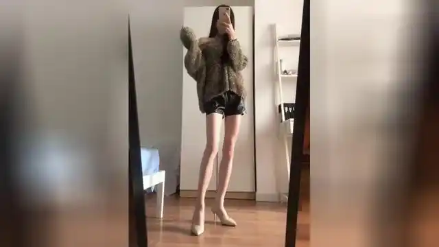 身高170但体重70多斤的女孩子这腿细得逆天啊网友默默羡慕