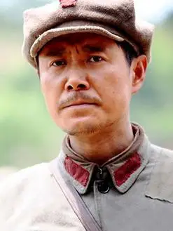 程翠林(郭广平饰演)