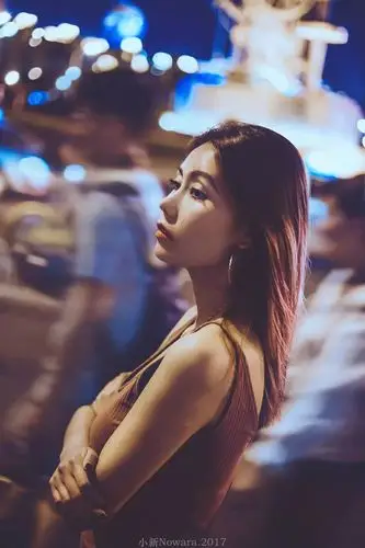 照片点评 | 小姐姐侧颜好美!这样拍就对了