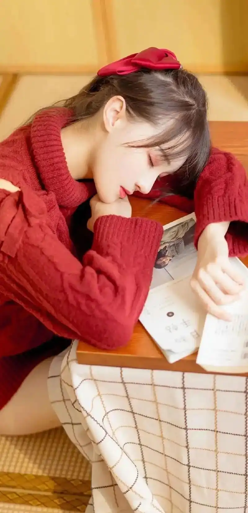 纯欲风壁纸:好看的女人悦目,成熟的女人悦心#纯欲风壁纸|#手 - 抖音