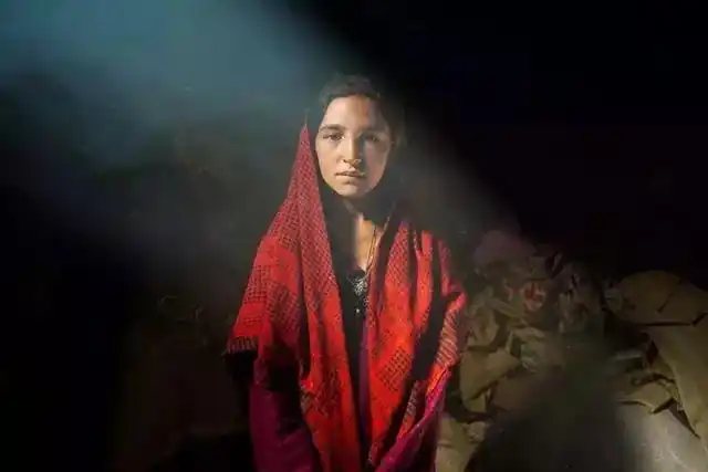 在塔吉克斯坦的杜尚别街头遇到了她.