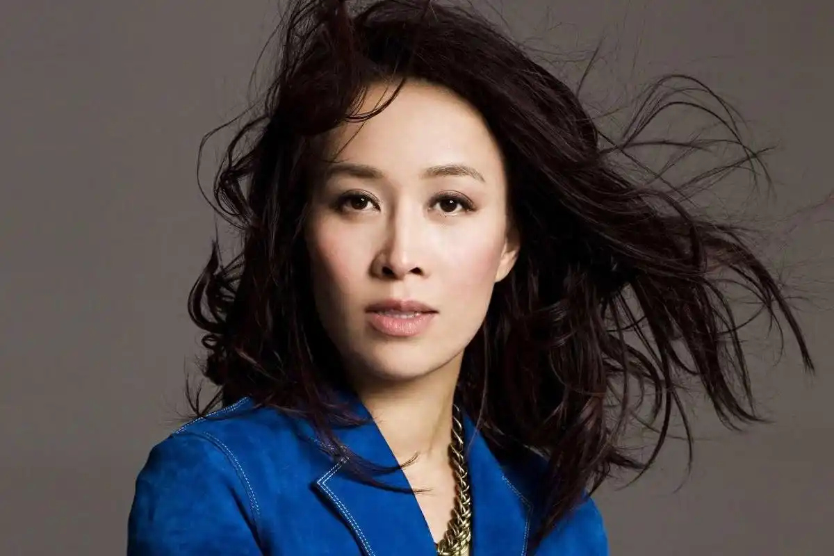 孟桐与那英:爱情与家庭的坚定选择 在娱乐圈的喧嚣中,孟桐与那英的