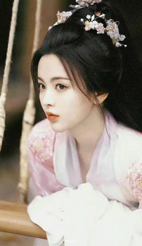 杨超越星期六狐女造型剧照#超越古装好美漂亮多演演古装吧