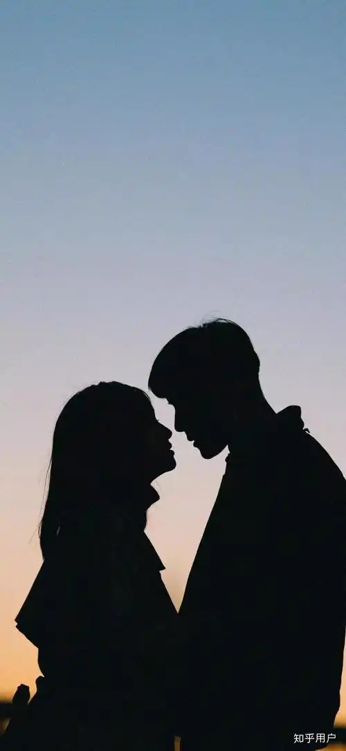 有没有有一些情侣间用的好看的微信聊天背景图? - 知乎