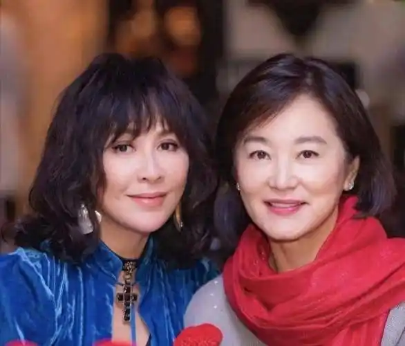 章子怡,刘嘉玲同框,颜值爆表!"_美貌_生活_才华