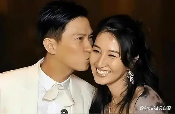 张家辉和关咏荷的爱情:有一种深情,从不般配到相互守候一生