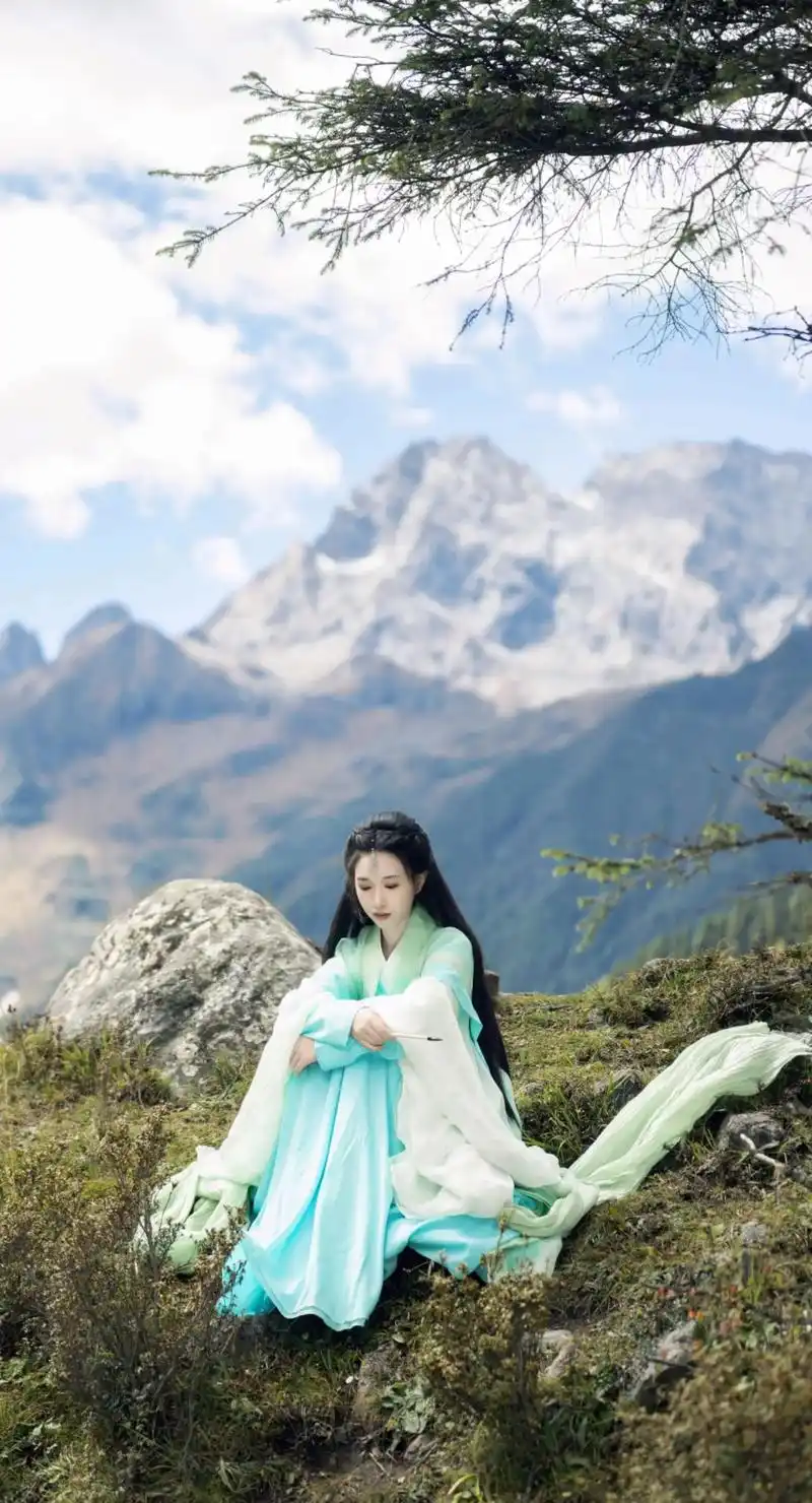 忘川之水,在于忘情.#东宫小枫 #成都约拍 #摄影 #写真 - 抖音