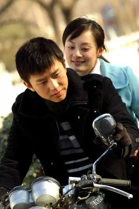 邓超孙俪本色出演《甜蜜蜜》