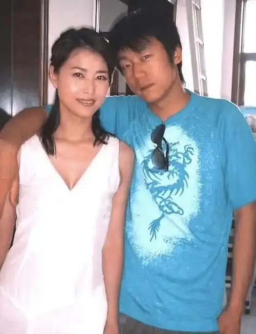 周海媚死因另有内幕前男友晒两人亲密合影悼念怒骂助理太无耻