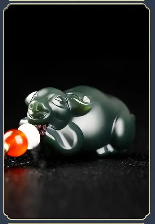 和田玉生肖牛玉坠新疆青玉细料男士女士立体雕刻牛玉吊坠玉石挂件炫石