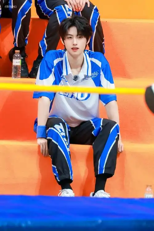 tf家族运动会##登陆日一公导师官宣##朱志鑫 宙草##朱志鑫[超话]