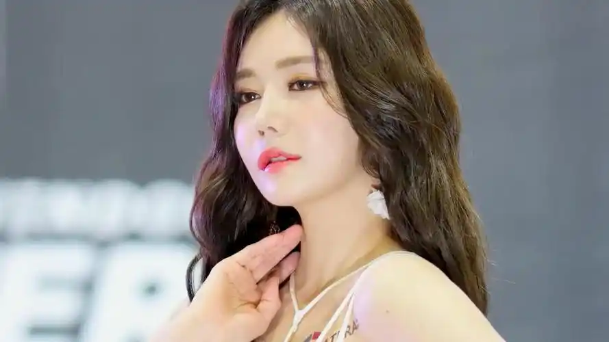 长相清秀的小姐姐,人真美!