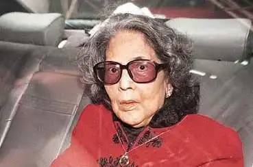 赌王大房长子车祸原因阴谋传闻咋来的 赌王大房为何不幸这么凄惨