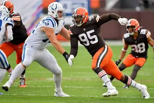 【nfl2020赛季半程盘点】半程颁奖:防守新秀爆冷威尔逊染指mvp_腾讯新