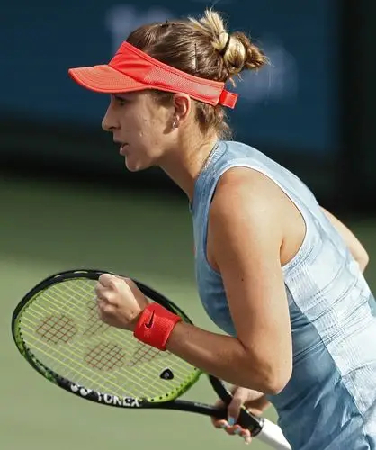 网球巴黎银行公开赛本契奇胜亚历山德罗娃