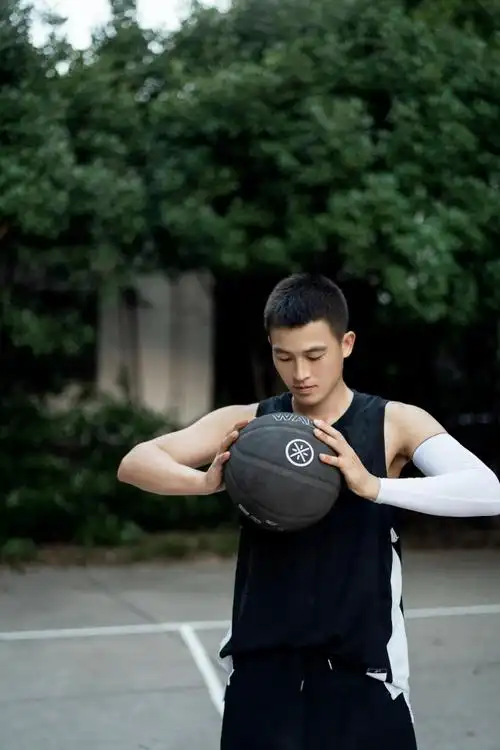 欧豪超话#豪想冒个泡#篮球少年@欧豪开始营业9015有谁的心巴被