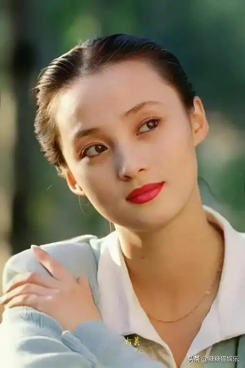 年轻时的蒋勤勤清纯脱俗这真的可以说是颜值天花板了