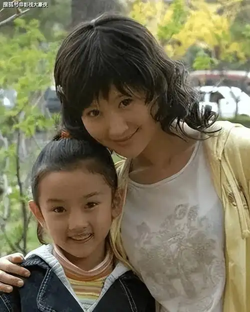 舒畅新动态疑内涵宋祖儿,目中无人的宋祖儿,难怪"墙倒众人推"_关系