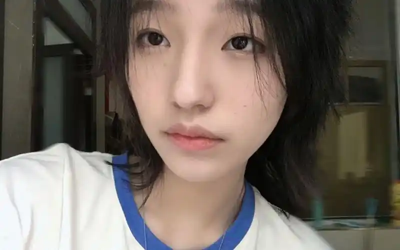 【梨喵su】vlog * 短发女生|日常伪素颜妆容|少年感