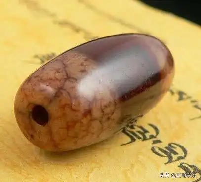 血胆玛瑙,天珠(九眼天珠鉴定) 第3张