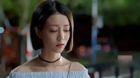 《漂亮的李慧珍》夏乔睡不着一个人出去买零食