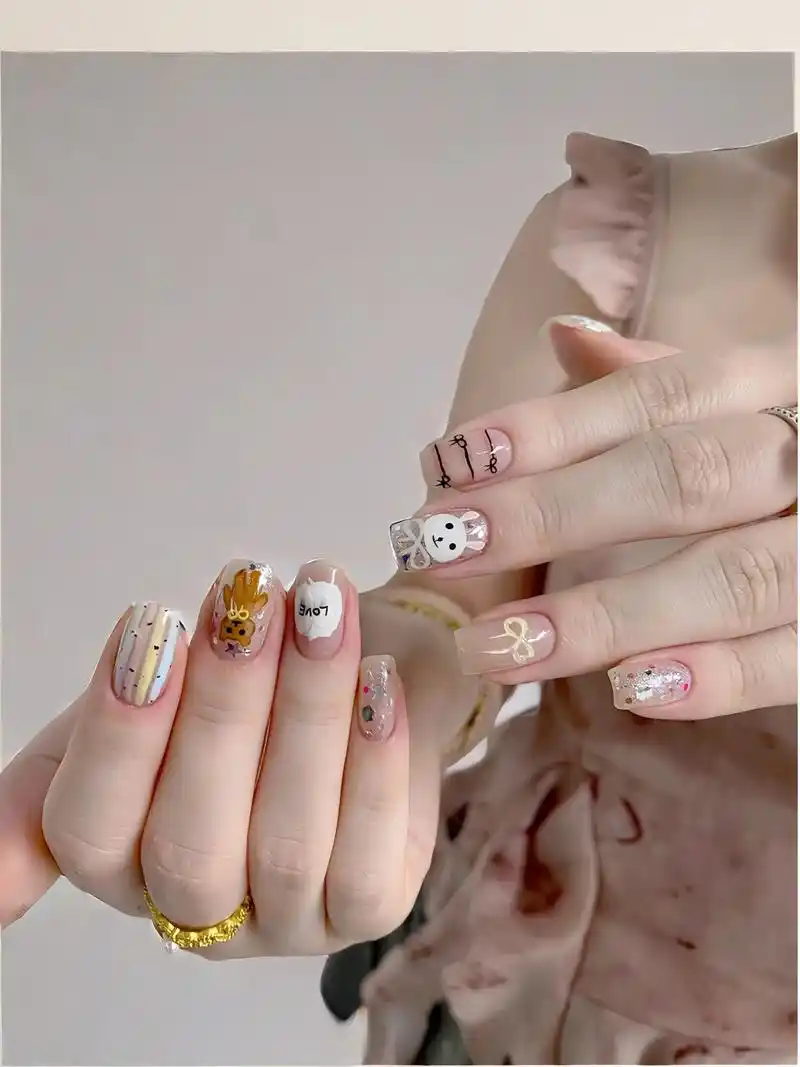 超好看的可爱纯手工短款美甲夏日高级显白可爱穿戴甲