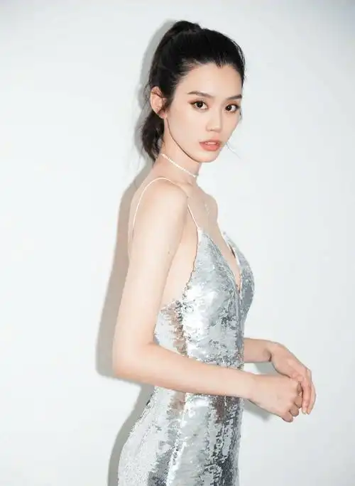 不愧是维密超模!34岁奚梦瑶,饱满性感如此迷人啊_魅力_发展_状态