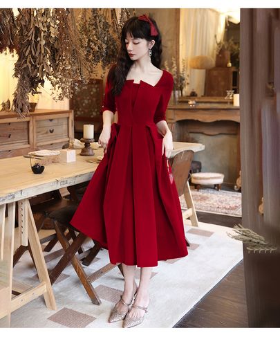 敬酒服新娘2020新款秋冬平时可穿酒红色丝绒结婚小礼服连衣裙回门