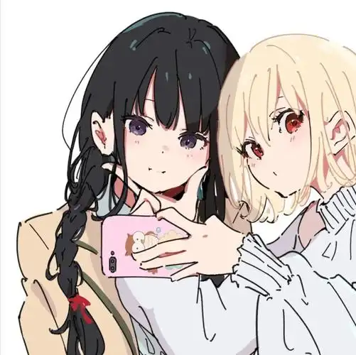 「莉可丽丝」ins风闺蜜头像还有你身边的甜妹79希望快乐对你24小时