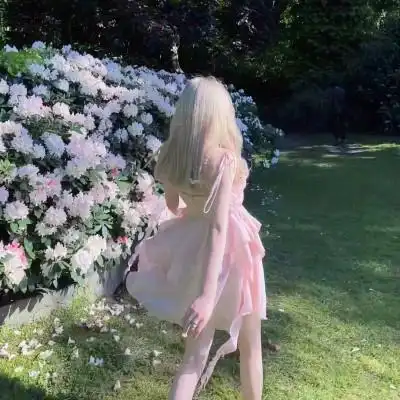 头像女简单干净气质背影