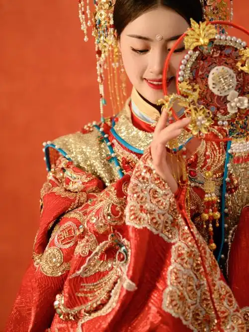 中国的嫁衣就是有那个感觉上身就是端庄