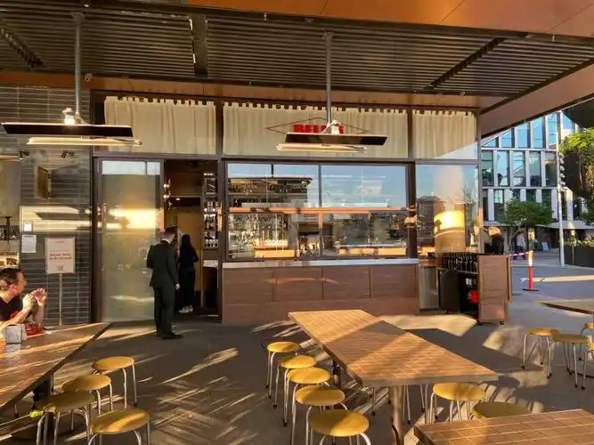 belleschicken贝尔炸鸡店装修完工