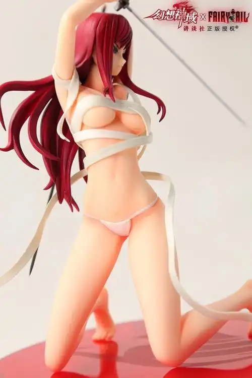 参与线下活动拿艾露莎爆衣手办