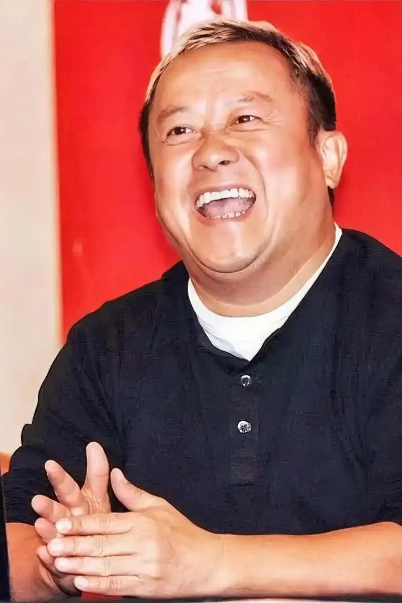 曾志伟在娱乐圈有着极高的地位.