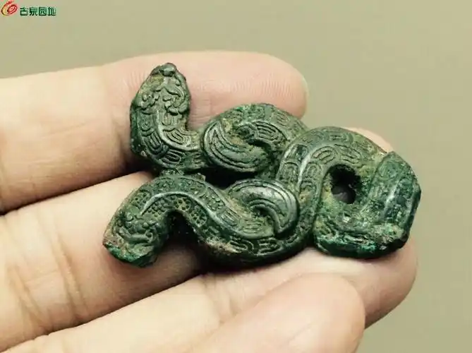 查看817 | 回复 0[杂件] 鉴定 314176 青铜盘蛇 (伯泉)