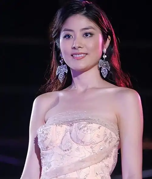 陈慧琳:嫁给初恋,"痛失"双胞胎女儿成遗憾,现状令人唏嘘