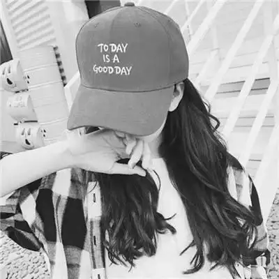 丧的头像女生真人霸气 冷酷无情头像女