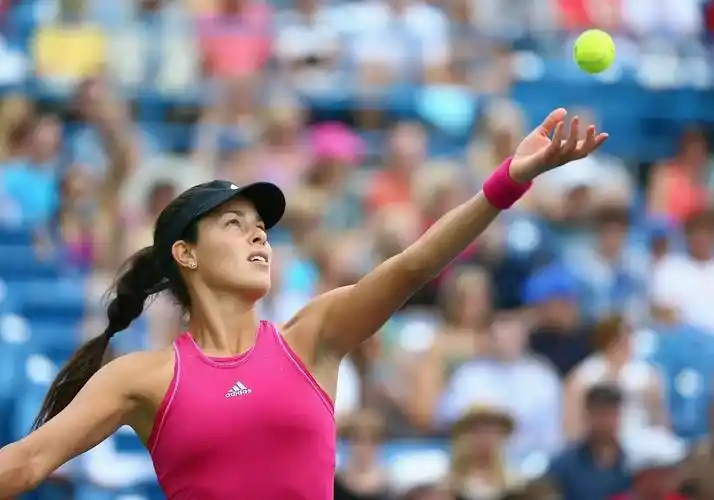 十张图带你认识伊万诺维奇,她的人美心善,以及少有的黑点.