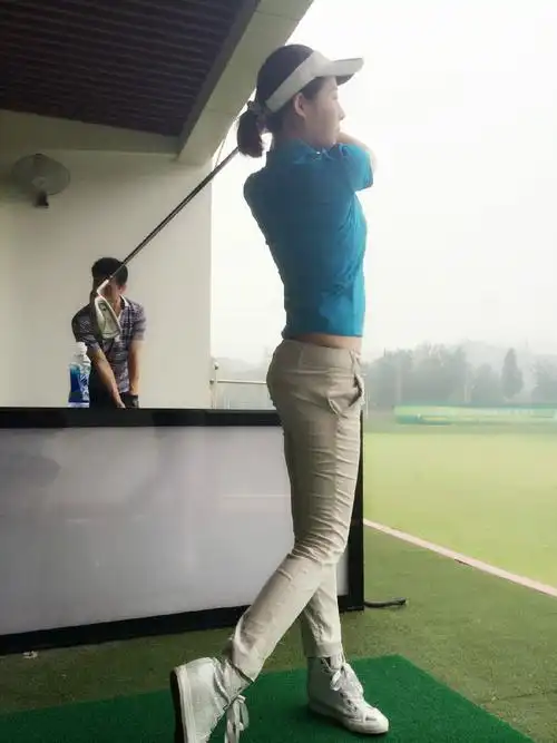 ,1988年6月22日出生于河北省石家庄市,中国内地女主持人