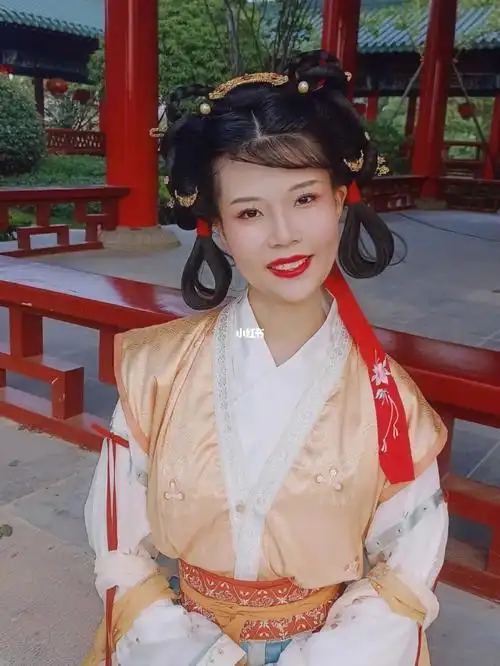 垂耳环髻真是百搭甜妹汉服造型的首选