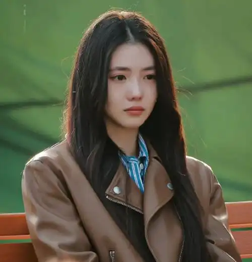 刘浩存离心力哭戏很唯美侧颜神似章子怡男主被胡歌力捧