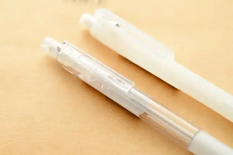 环球文具无印良品简约磨砂透明圆杆弹簧式自动铅笔0.5mm