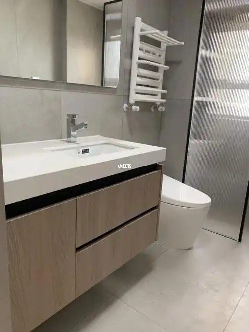 郑州全屋定制|悬空式浴室柜99木色一字型