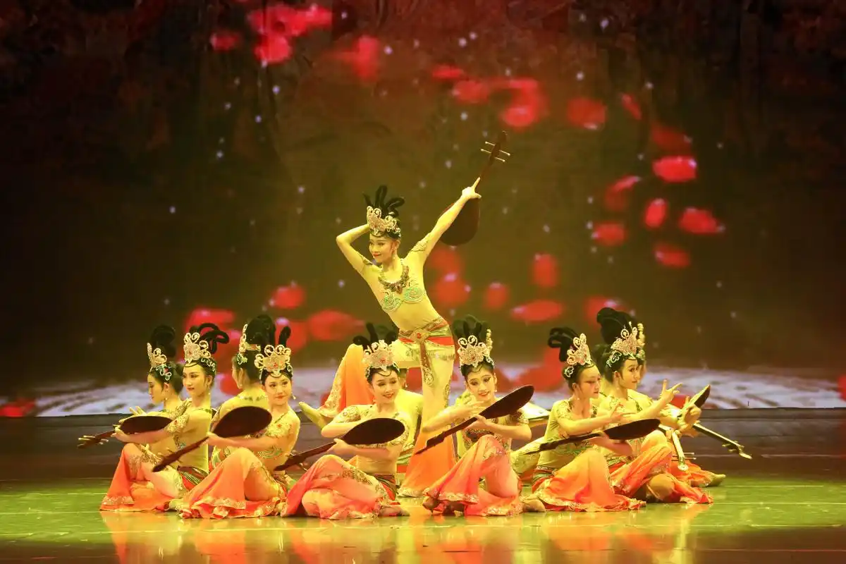 "舞从敦煌来"(4)