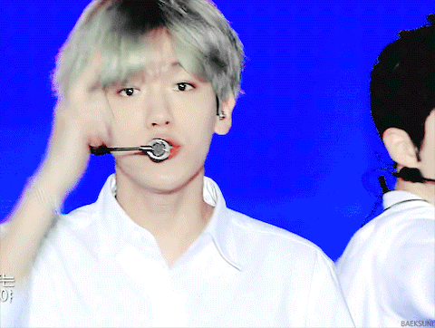 边伯贤gif唱跳gifexogif韩星gif可爱gif