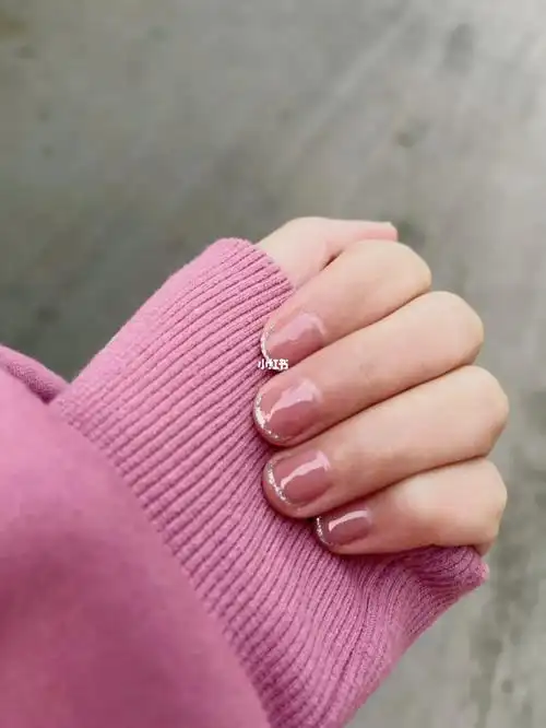 黄皮秋冬美甲颜色