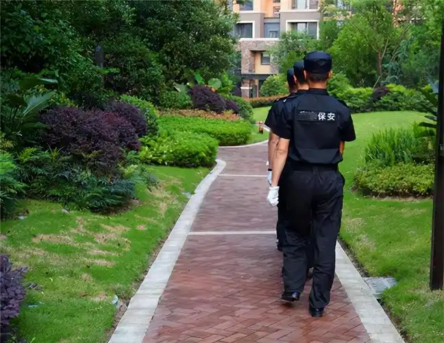 2020年老人晕倒保安热心送医院子女状告物业和保安索赔49万