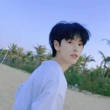 有深沉气质阳光又很励志的男生头像2022很阳光的又很简单的耐看